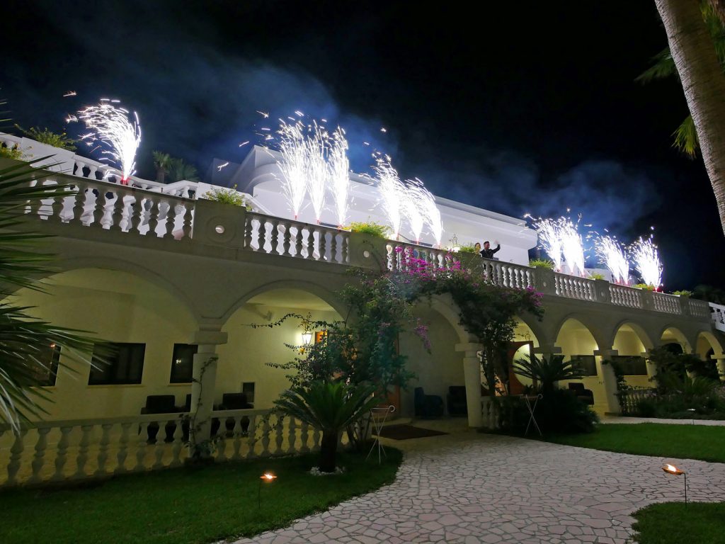 001-villa-hollywood-matrimoni-salento-puglia-sala-ricevimenti